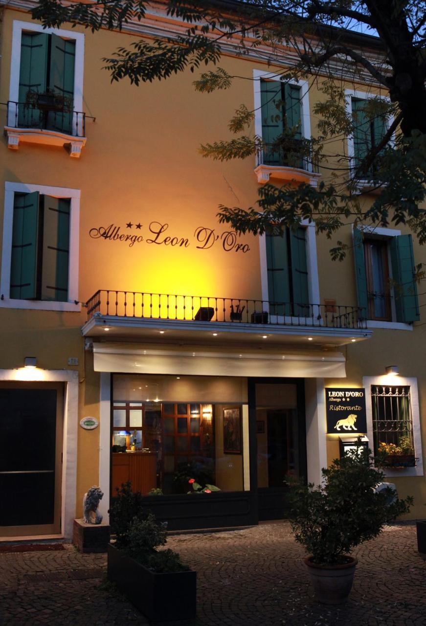 Albergo Ristorante Leon D'Oro Este Exteriör bild